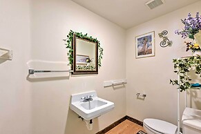 Huge Preston Cabin w/ Game Room & Mountain Views!