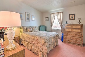 Lady Lake House w/ Lanai & Community Pool!