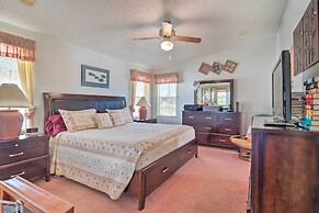 Lady Lake House w/ Lanai & Community Pool!