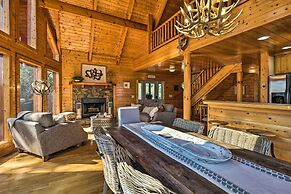 Piney Creek Mountain-view Cabin w/ Wraparound Deck