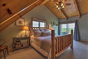 Piney Creek Mountain-view Cabin w/ Wraparound Deck