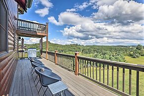Piney Creek Mountain-view Cabin w/ Wraparound Deck