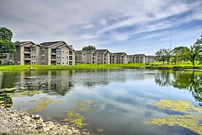 Resort Condo in Branson: 4 Mi to the 76 Strip!