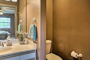 Resort Condo in Branson: 4 Mi to the 76 Strip!