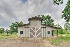 Peaceful Pontiac Barndominium Near Local Museums