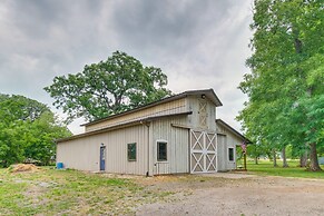 Peaceful Pontiac Barndominium Near Local Museums