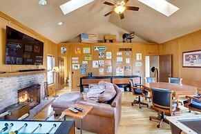 Spacious & Secluded Madison Home Near Dtwn!