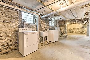 Pet-friendly Condo w/ Deck ~ 3 Mi to Dtwn!