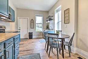 Pet-friendly Condo w/ Deck ~ 3 Mi to Dtwn!