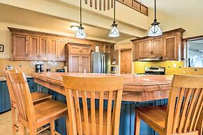 Templeton Ranch w/ Private Hot Tub & Deck!