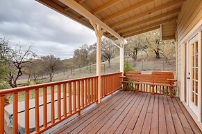 Templeton Ranch w/ Private Hot Tub & Deck!