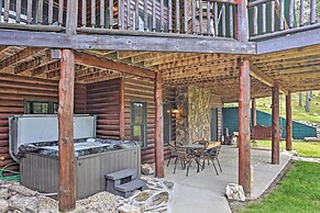 Black Hills Cabin: Hot Tub, Fishing Pond & Deck