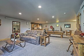 Black Hills Cabin: Hot Tub, Fishing Pond & Deck