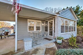 Modern Florence Getaway w/ Patio & Grill!