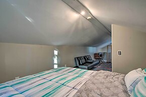 Modern Florence Getaway w/ Patio & Grill!