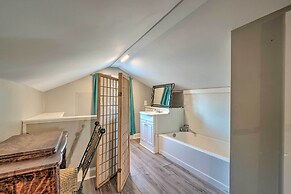 Modern Florence Getaway w/ Patio & Grill!