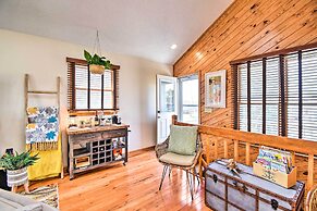 High-end Canalfront Paradise w/ Dock & Kayaks!