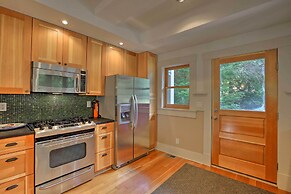 Lopez Island Hideaway w/ Coastal Views + Deck!