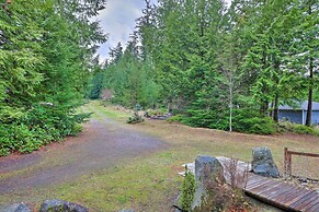 Lopez Island Hideaway w/ Coastal Views + Deck!