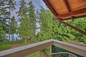 Lopez Island Hideaway w/ Coastal Views + Deck!