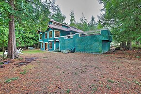 Lopez Island Hideaway w/ Coastal Views + Deck!