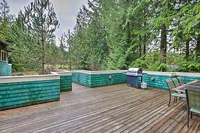 Lopez Island Hideaway w/ Coastal Views + Deck!