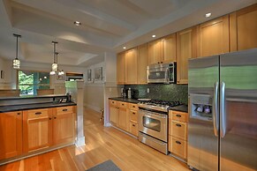 Lopez Island Hideaway w/ Coastal Views + Deck!