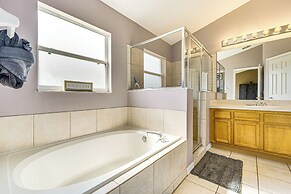 15 Mi to Disney: Home w/ Pool & Lanai in Davenport