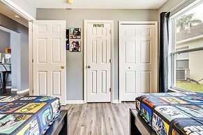 15 Mi to Disney: Home w/ Pool & Lanai in Davenport