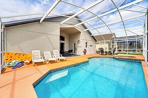 15 Mi to Disney: Home w/ Pool & Lanai in Davenport