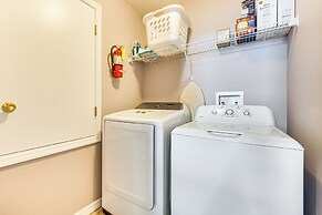 15 Mi to Disney: Home w/ Pool & Lanai in Davenport