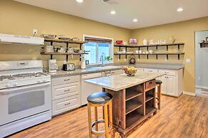 'the Gathering Place' Brenham Home on 6 Acres