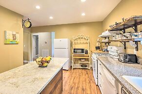 'the Gathering Place' Brenham Home on 6 Acres