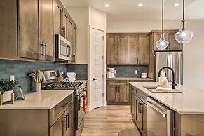 Townhome w/ Hot Tub Across From Ski Lifts!