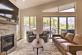 Townhome w/ Hot Tub Across From Ski Lifts!