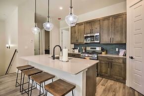 Townhome w/ Hot Tub Across From Ski Lifts!