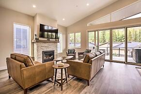 Townhome w/ Hot Tub Across From Ski Lifts!