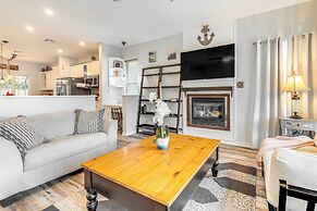 Beach & Pool Access at Lake Travis Family Getaway!