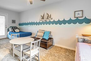 Beach & Pool Access at Lake Travis Family Getaway!