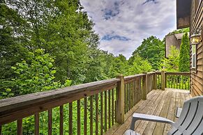 Cozy Boone Cabin w/ Deck: Close to Downtown!