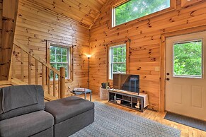 Cozy Boone Cabin w/ Deck: Close to Downtown!