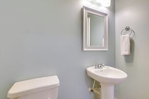 Walk to Shore: Roomy Condo in North Myrtle Beach!