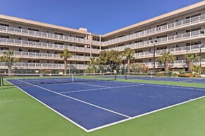 Pools, Tennis + Beach Access: Hilton Head Escape!