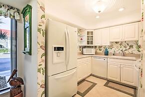 Bradenton Beach Condo w/ Patio: Walk to Ocean!