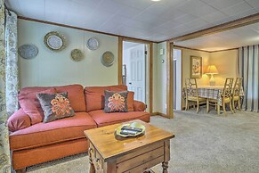 Near Hiking + Dining: Dtwn Sylva Cottage!