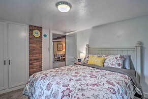 Near Hiking + Dining: Dtwn Sylva Cottage!