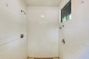 Stylish Durham Townhome < 5 Mi to Downtown!