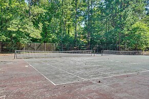 Stylish Durham Townhome < 5 Mi to Downtown!