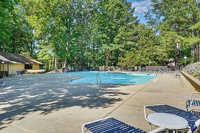 Stylish Durham Townhome < 5 Mi to Downtown!