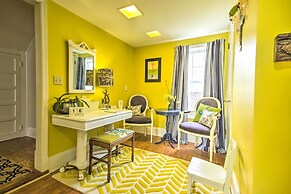 Historic Farmhouse w/ Chef's Kitchen Near Wineries